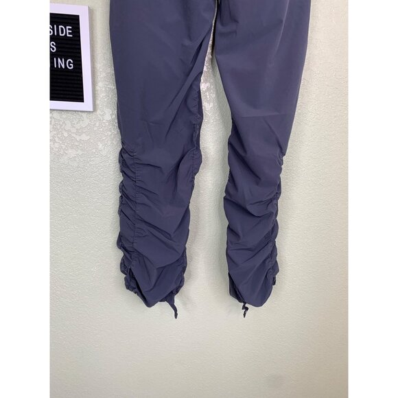 Under Armour Gray Loose Fit Adjustable Waistband Scrunched Leg Pants Size Medium - Picture 8 of 13